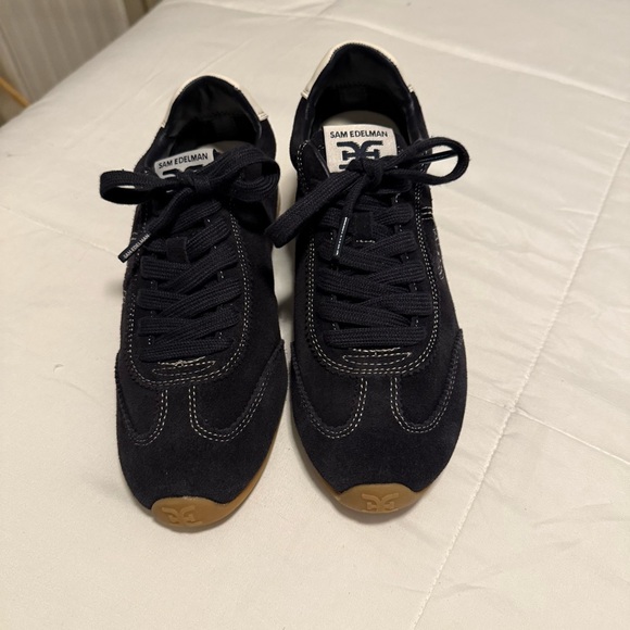 Sam Edelman Isella Women’s Black Suede Sneakers Size 7 NWOT Gum Sole - Picture 7 of 7